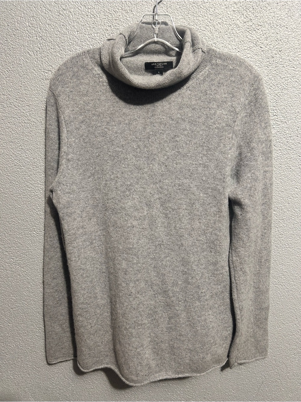 Ann Taylor Cashmere turtleneck sweater size large